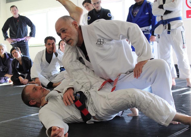 MGT JIU JITSU : Aula na W Gyn dia 11/09/2013 com Sensei Mauricio (Mandibu)